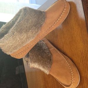 Airwalk Moccasins Slip On Booties